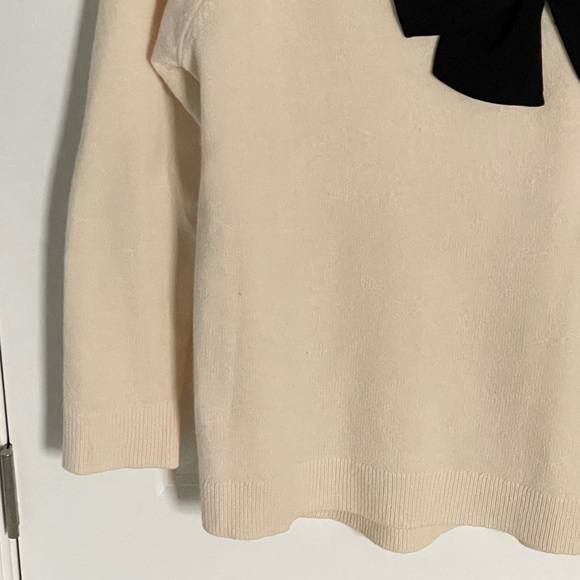 Kate Spade Wool Cream Black Bow Crewneck Sweater - 35608 - Picture 4 of 12